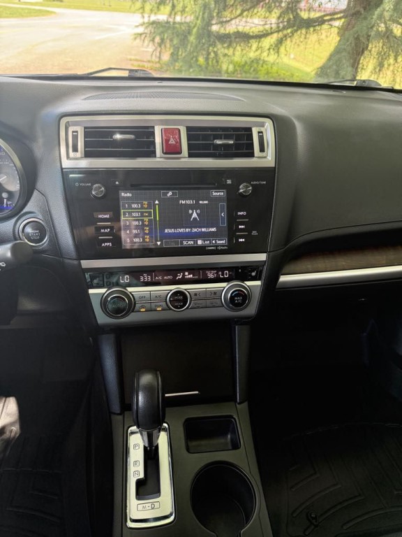 2016 Subaru Outback Image 11