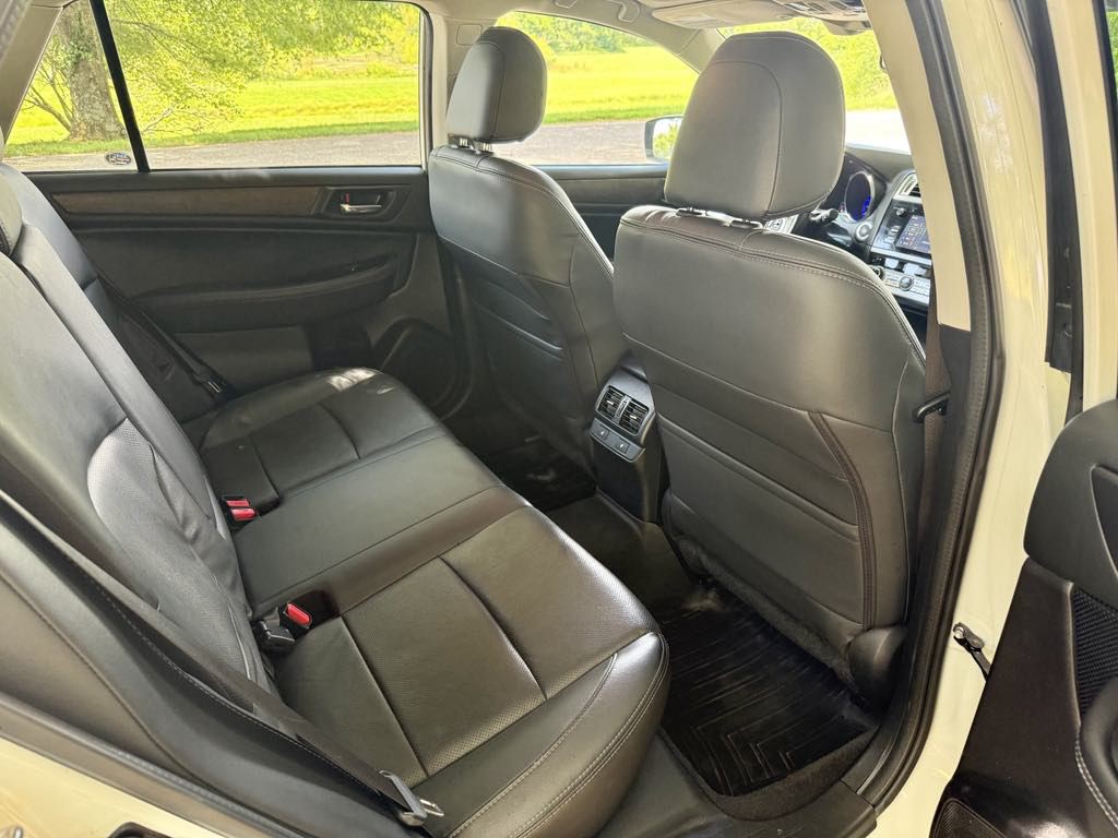 2016 Subaru Outback Image 15