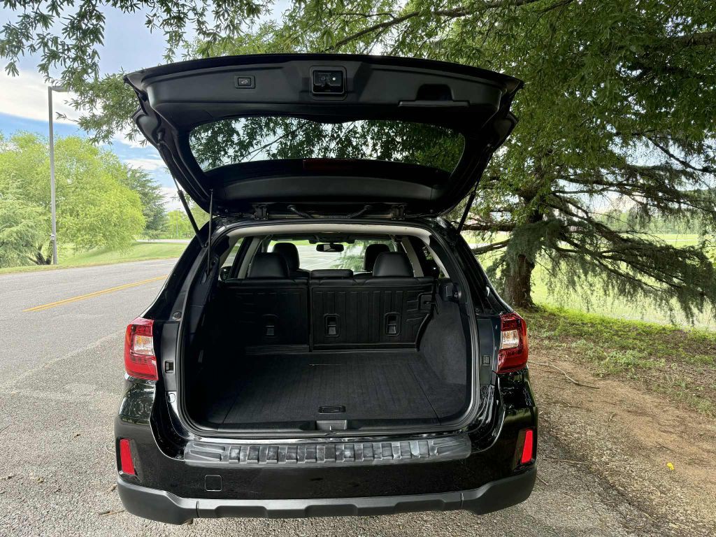 2016 Subaru Outback Image 18
