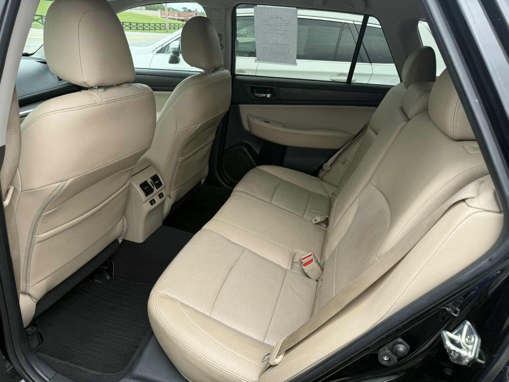2016 Subaru Outback Image 13