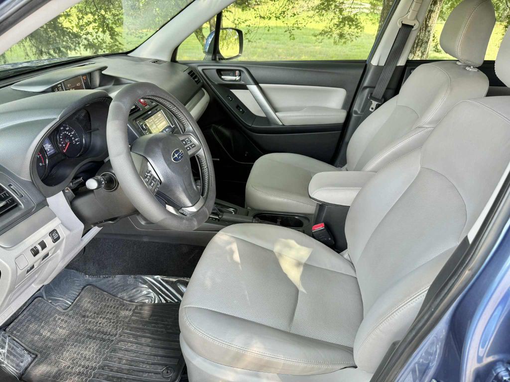 2015 Subaru Forester Image 6