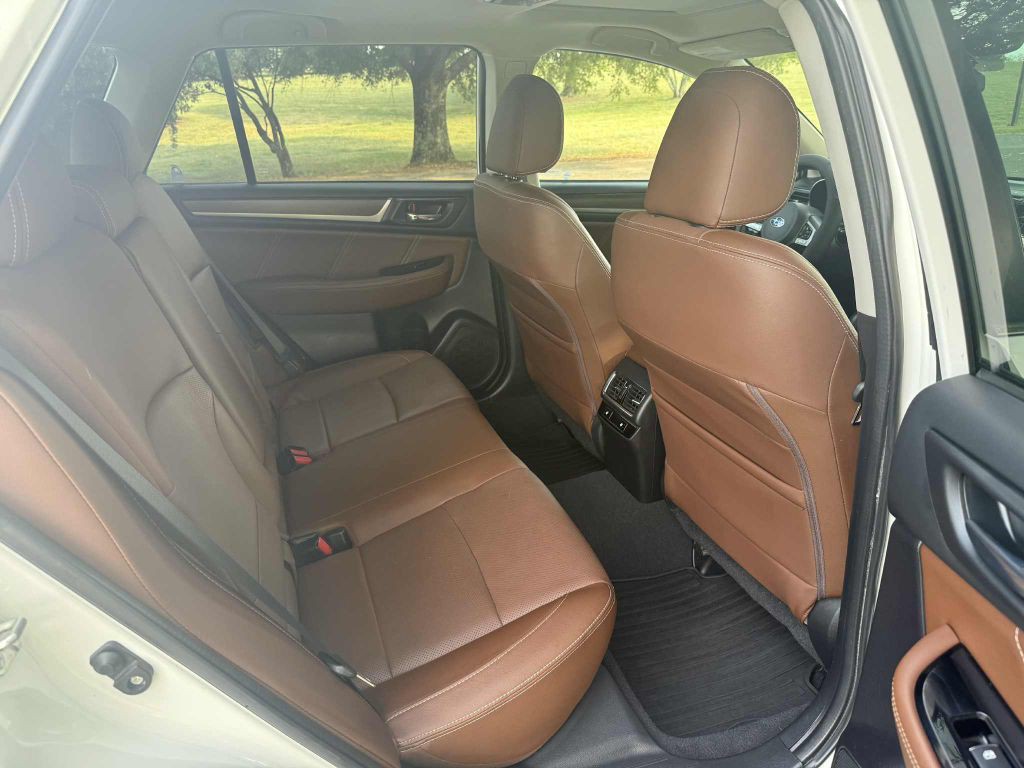 2017 Subaru Outback Image 15