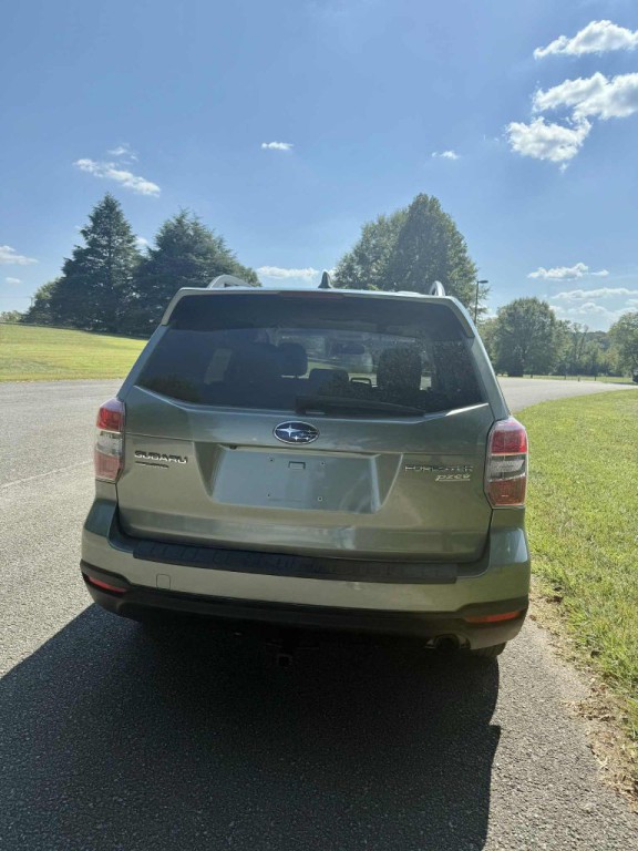 2016 Subaru Forester Image 7