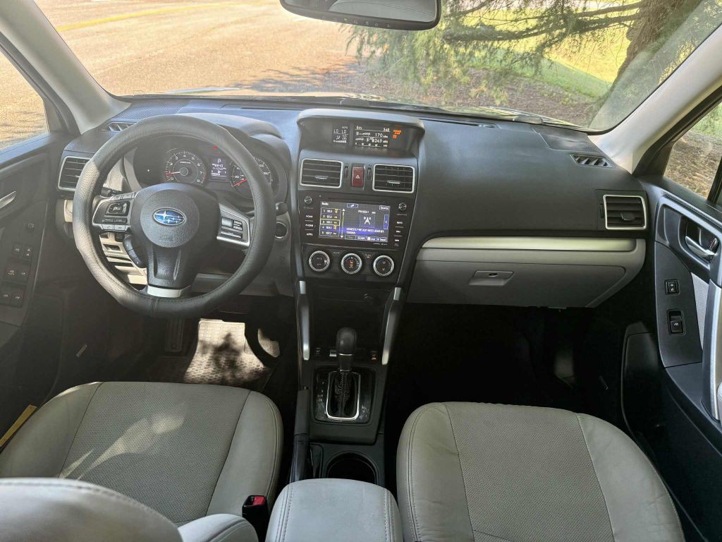 2016 Subaru Forester Image 15