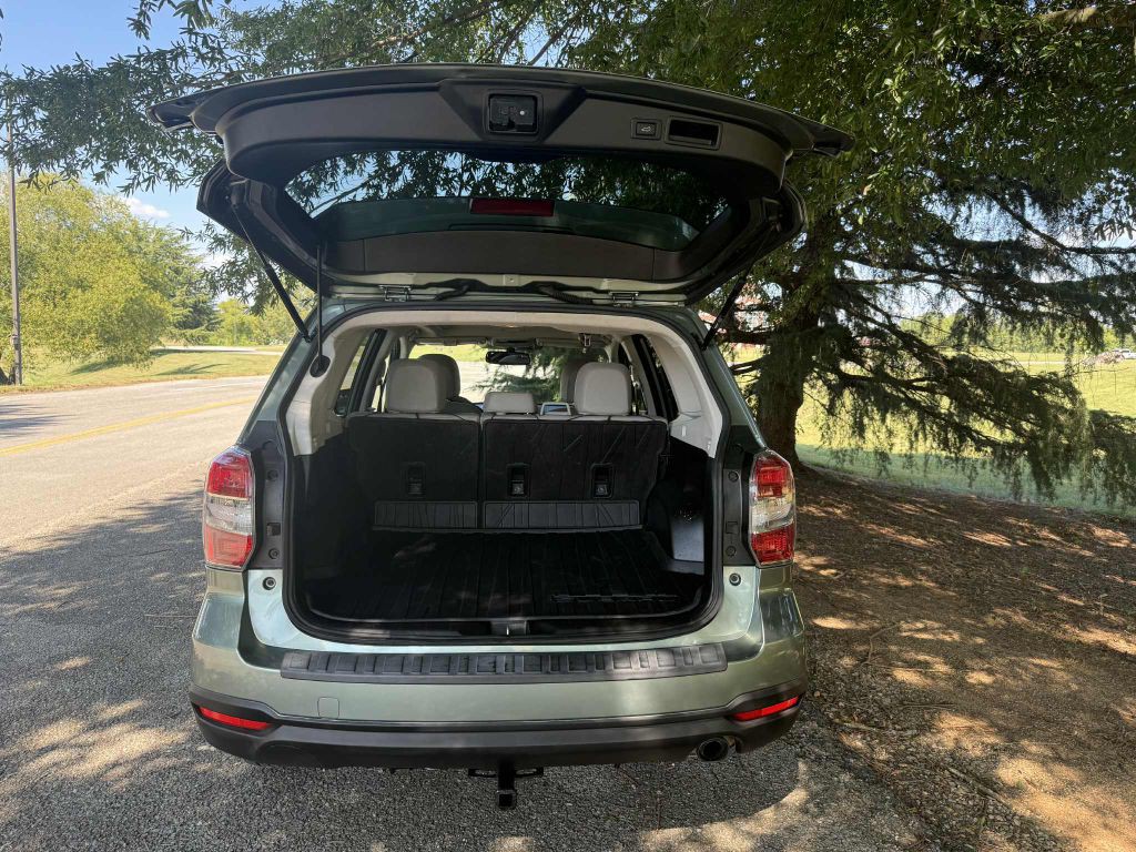 2016 Subaru Forester Image 19