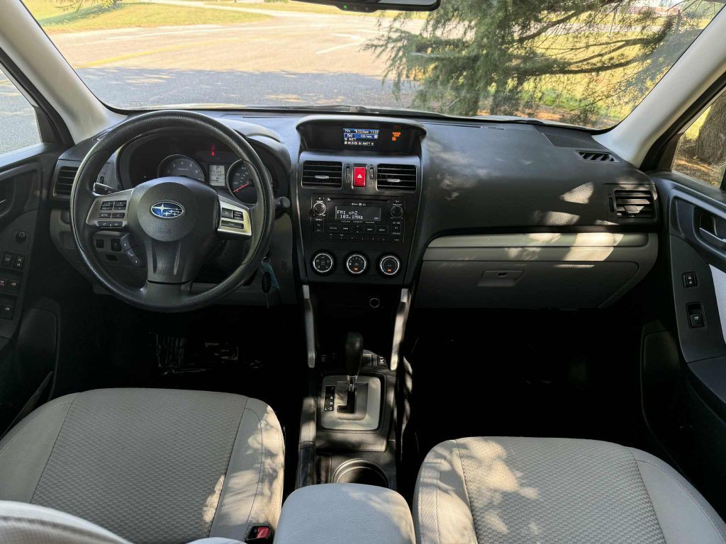 2015 Subaru Forester Image 14