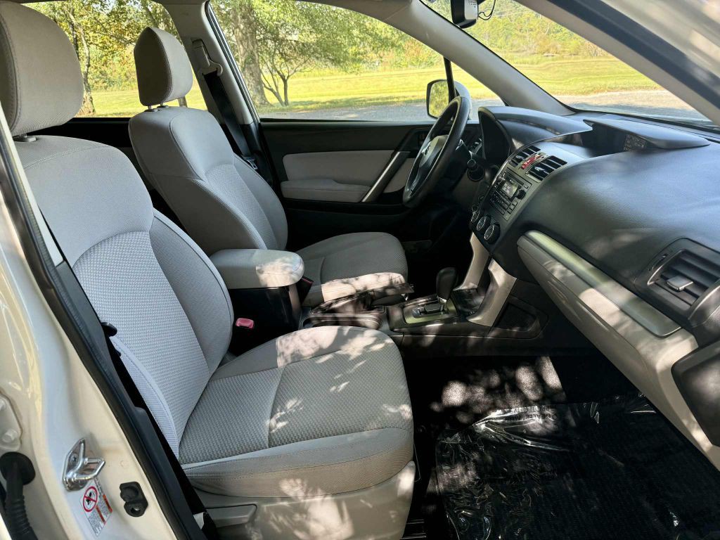 2015 Subaru Forester Image 15