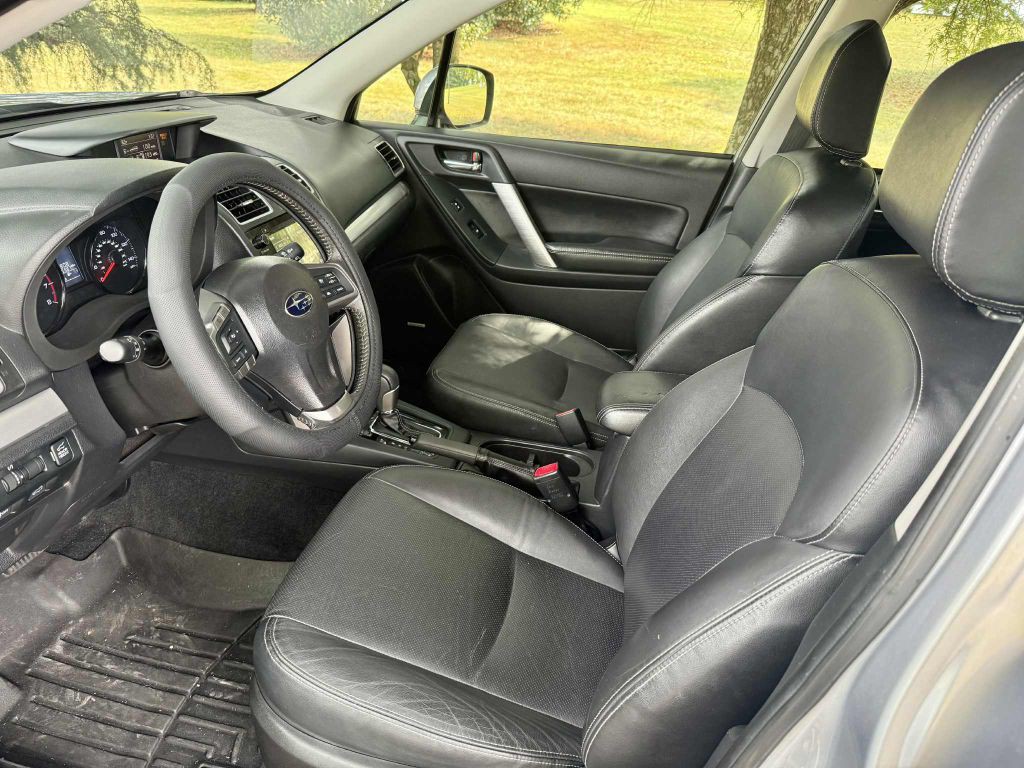 2016 Subaru Forester Image 8