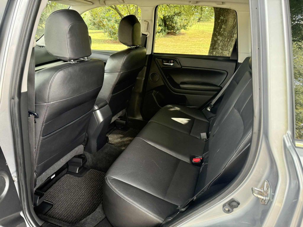 2016 Subaru Forester Image 15