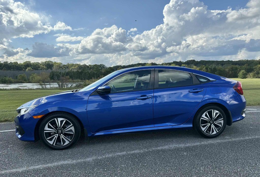 2017 Honda Civic Image 5