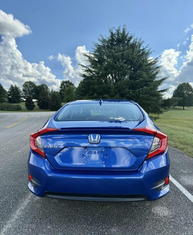 2017 Honda Civic Image 6