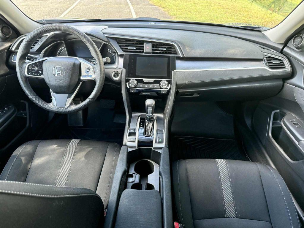 2017 Honda Civic Image 11