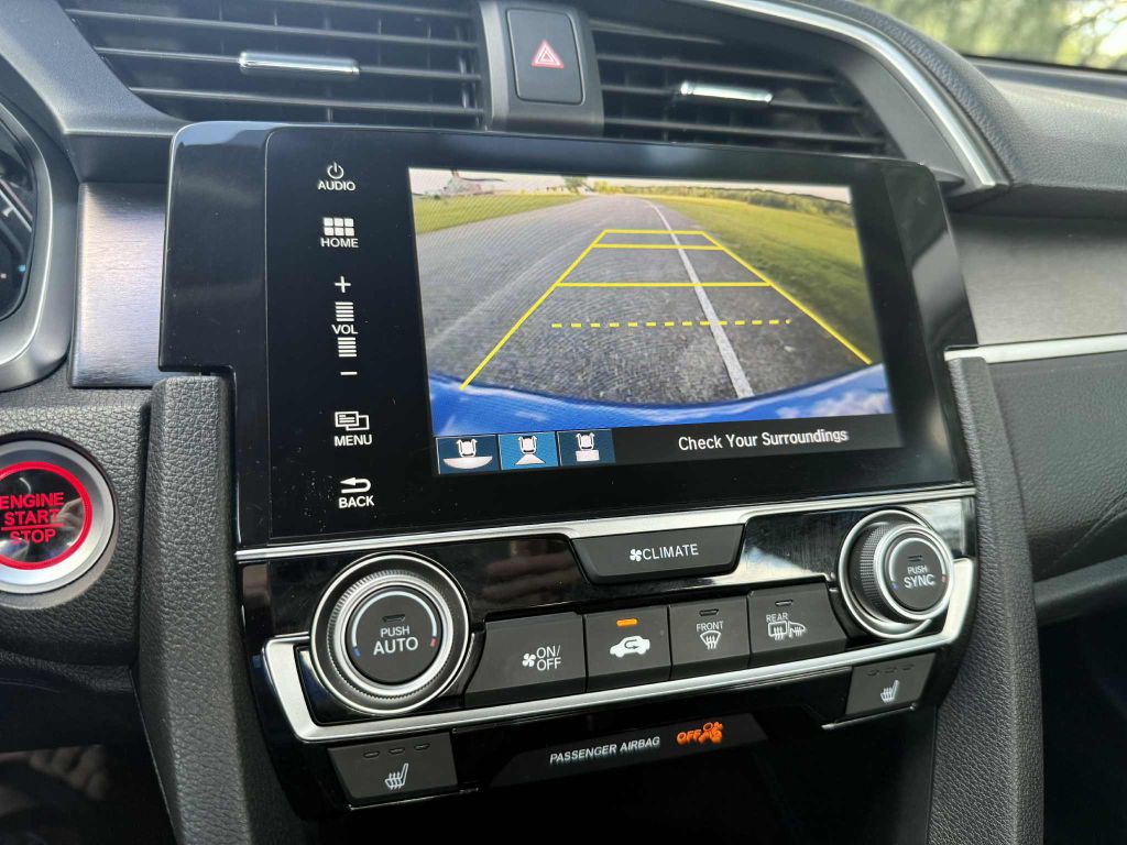 2017 Honda Civic Image 12