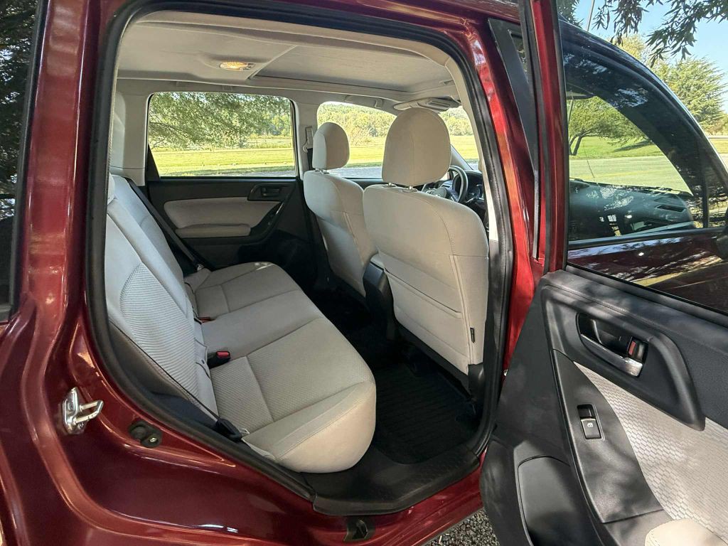 2018 Subaru Forester Image 13