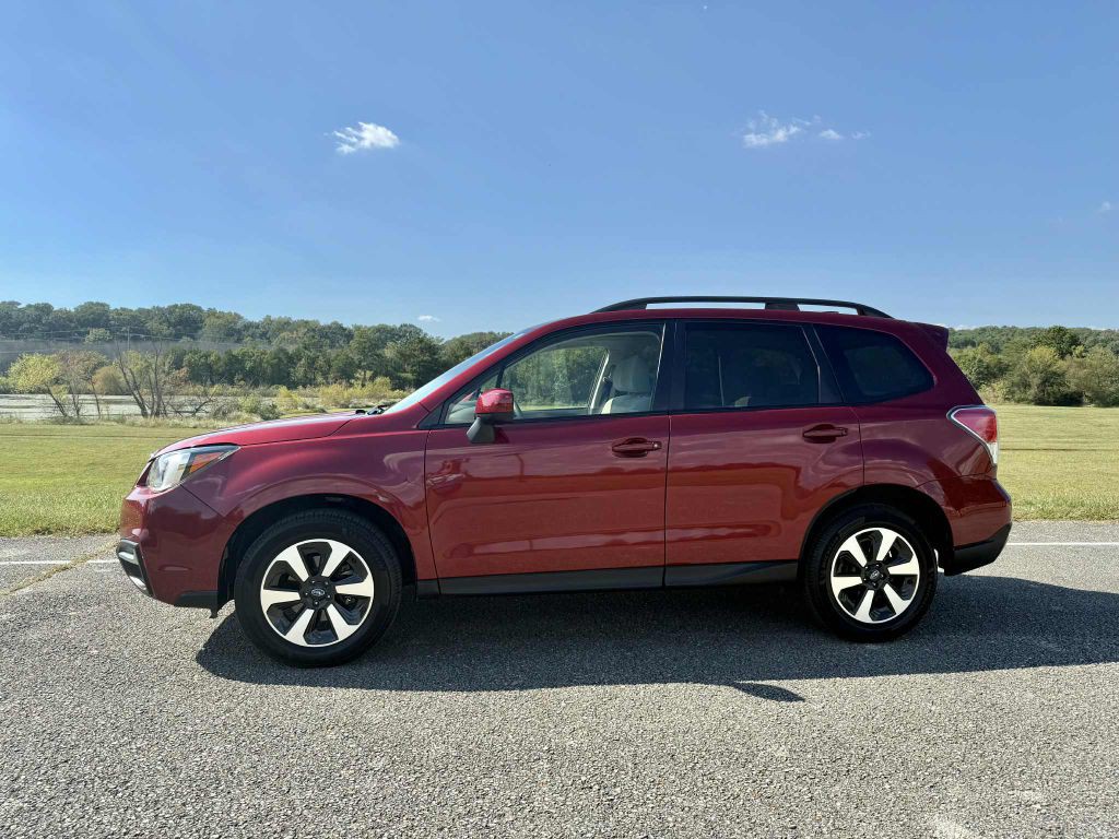 2018 Subaru Forester Image 16