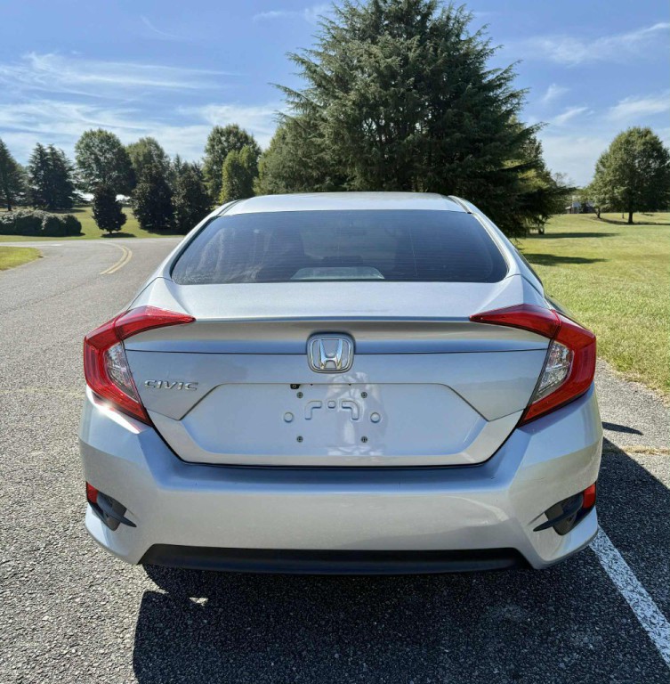 2016 Honda Civic Image 6