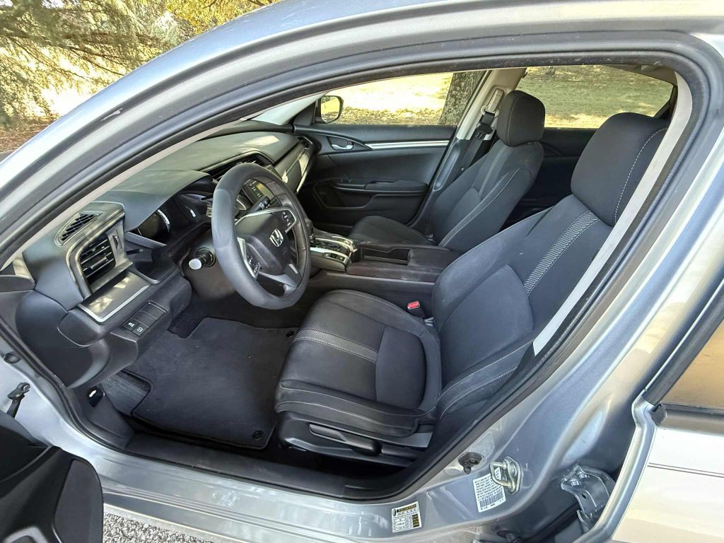 2016 Honda Civic Image 8