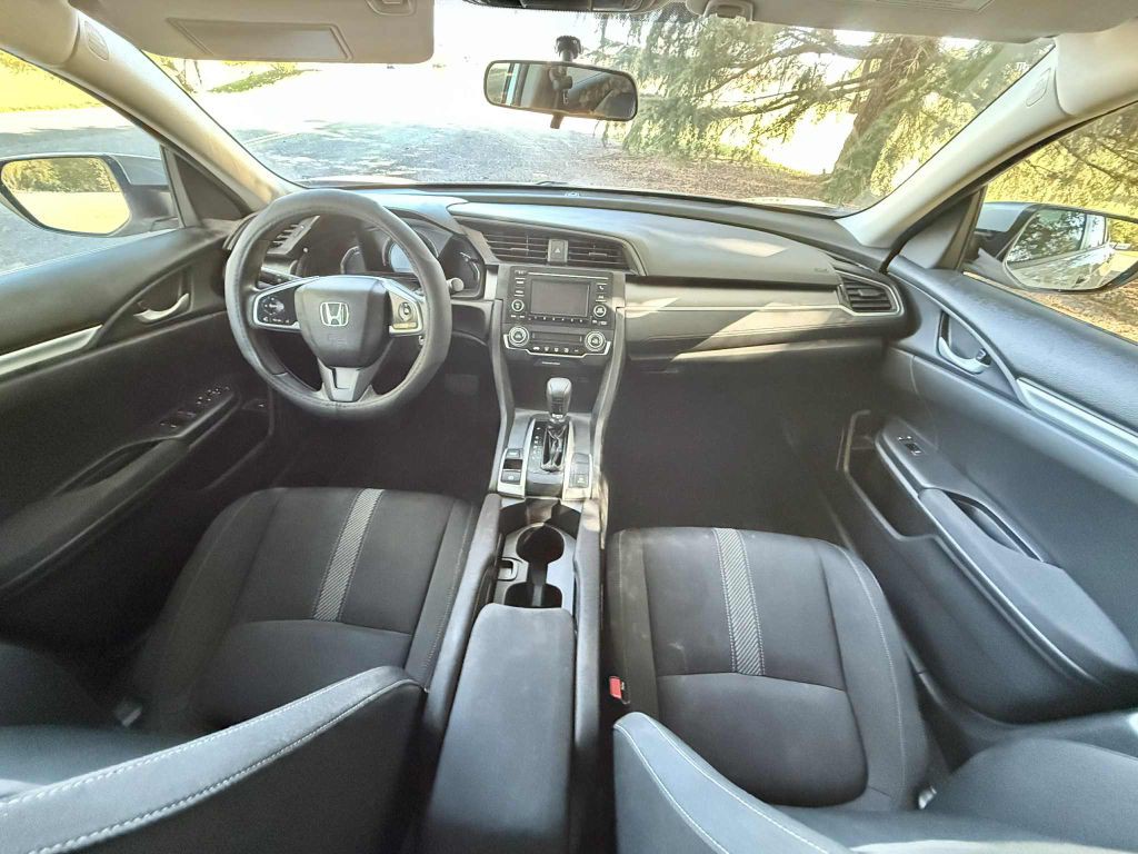 2016 Honda Civic Image 12