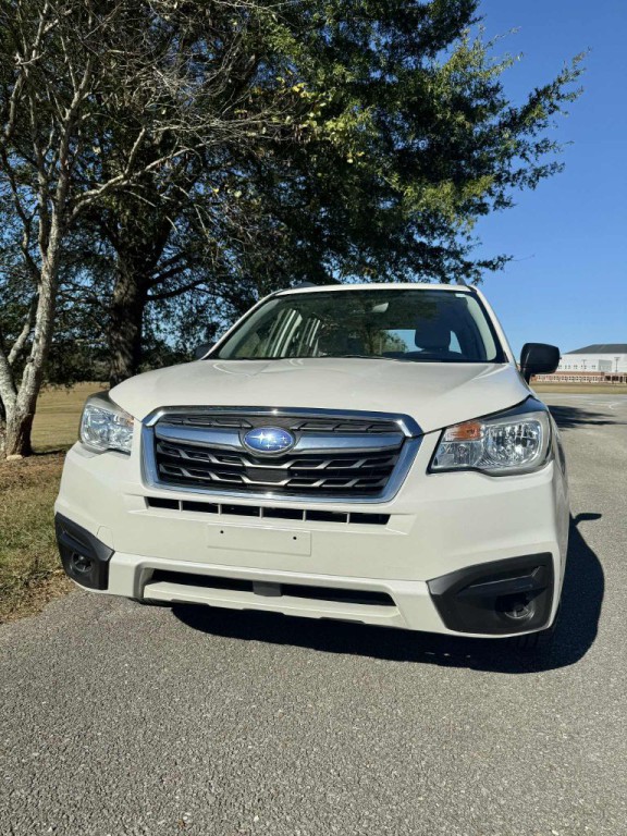 2017 Subaru Forester Image 2
