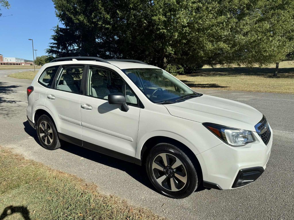 2017 Subaru Forester Image 3
