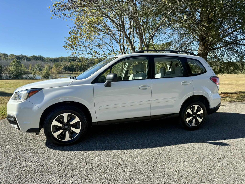 2017 Subaru Forester Image 5