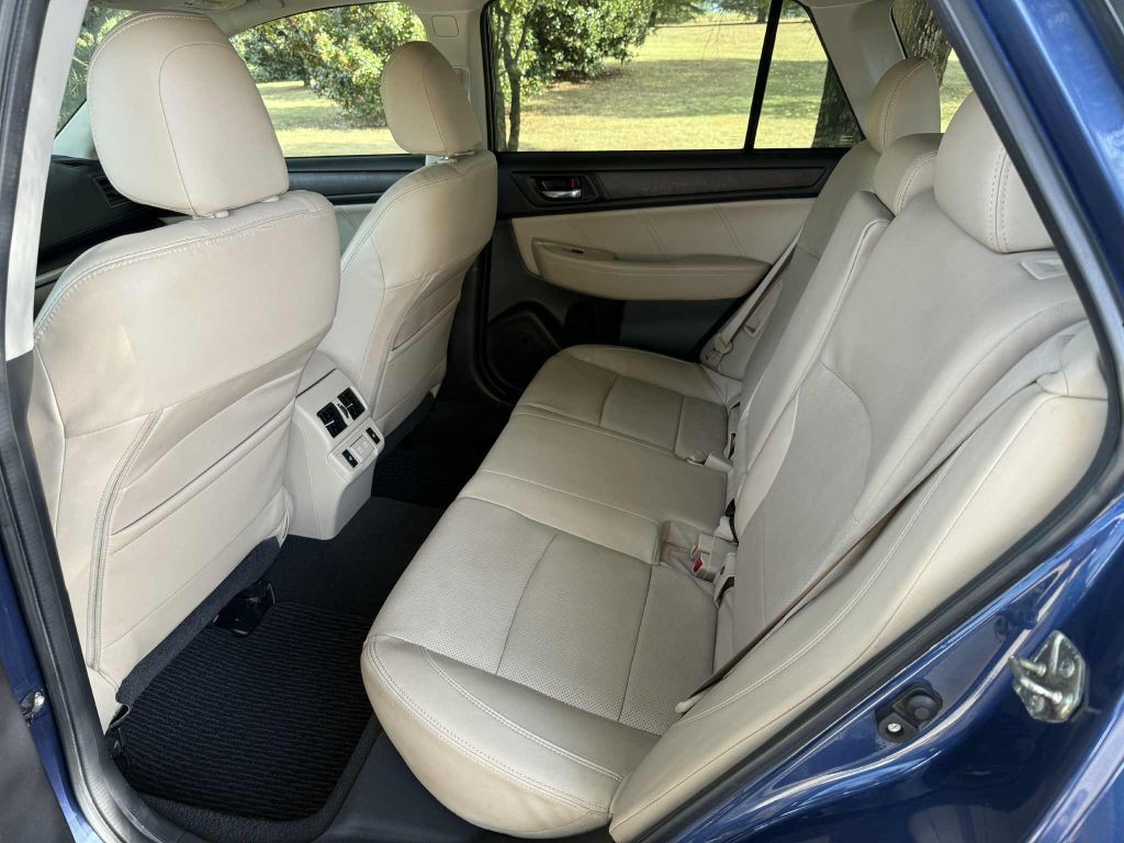 2019 Subaru Outback Image 16