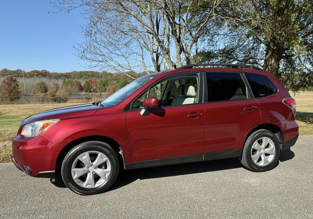 2015 Subaru Forester Image 2