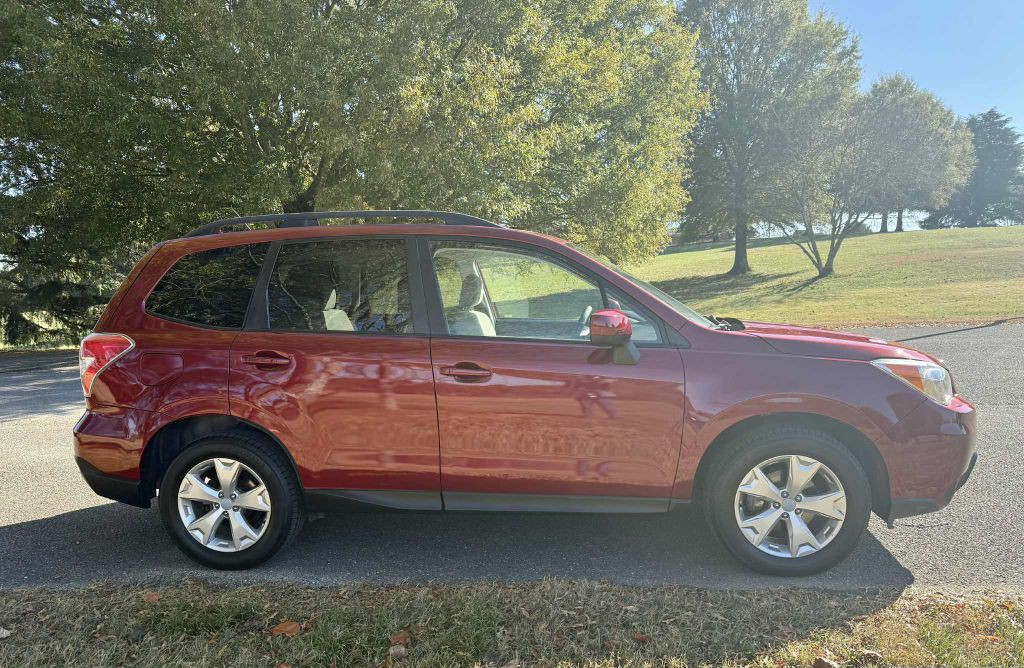 2015 Subaru Forester Image 4