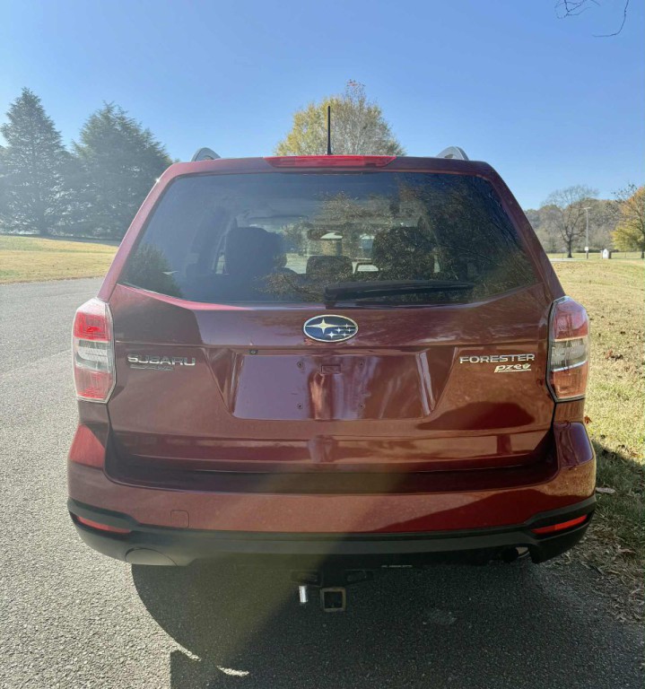 2015 Subaru Forester Image 6