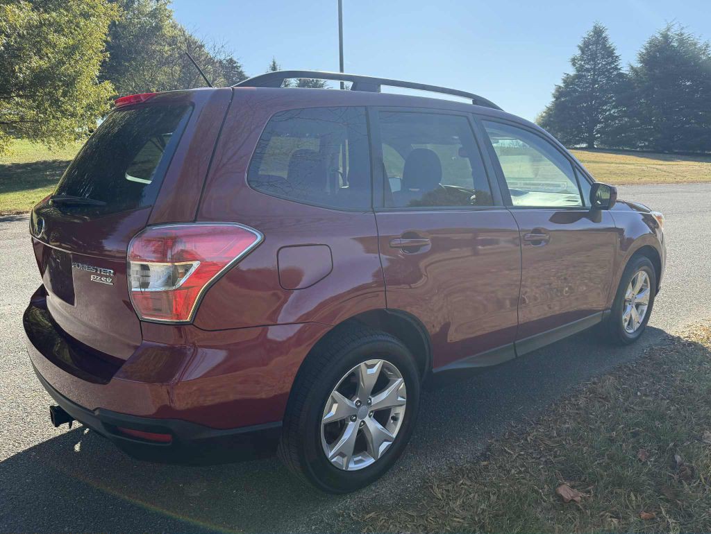 2015 Subaru Forester Image 16