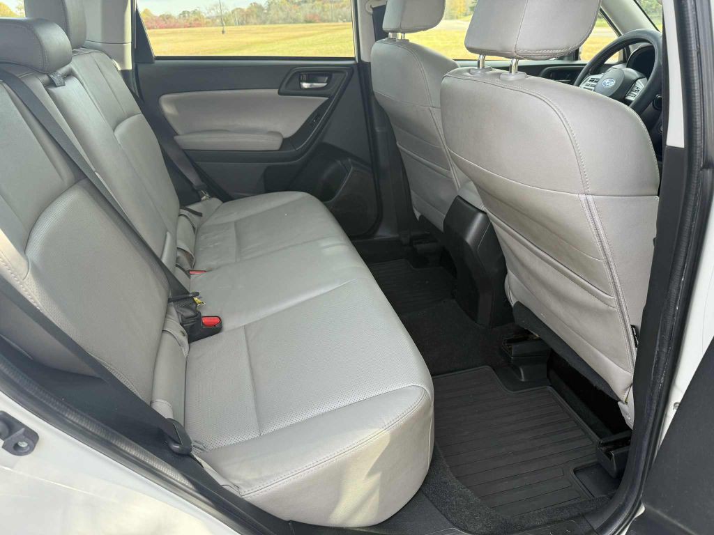 2014 Subaru Forester Image 13