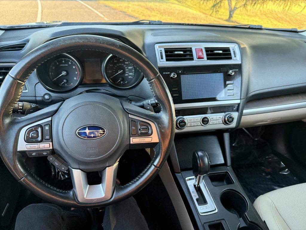 2016 Subaru Outback Image 9
