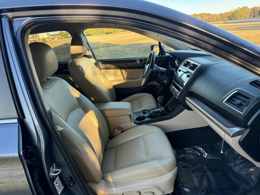 2016 Subaru Outback Image 11
