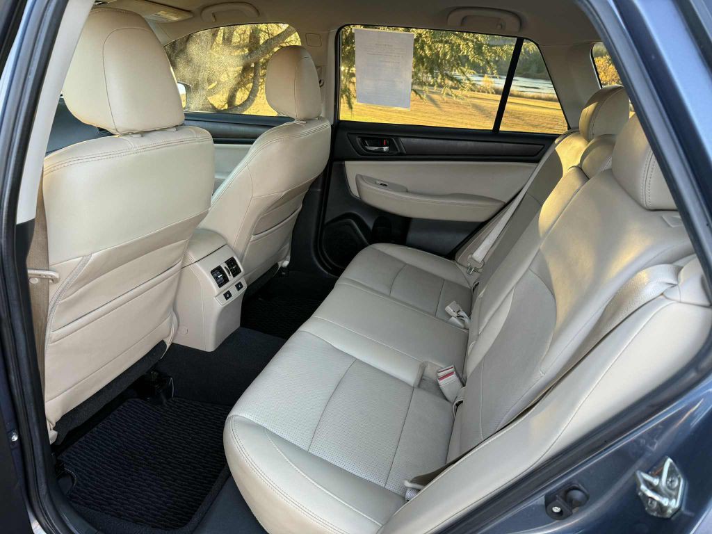 2016 Subaru Outback Image 13