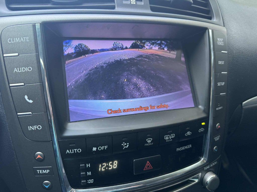 2013 Lexus IS Image 11