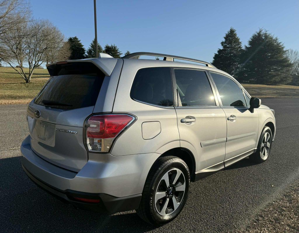 2018 Subaru Forester Image 5