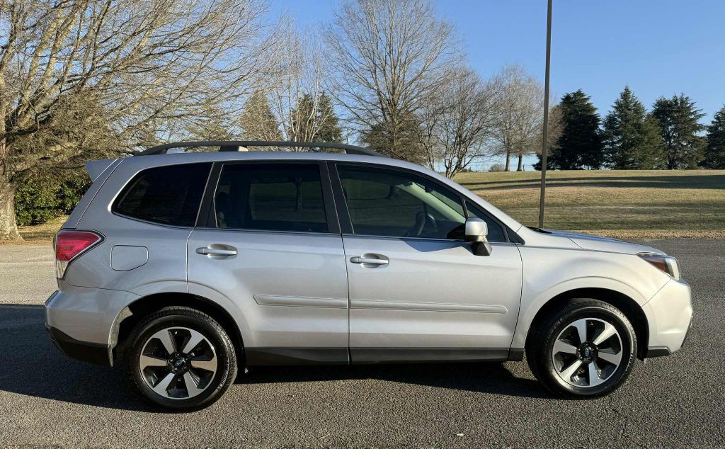 2018 Subaru Forester Image 6