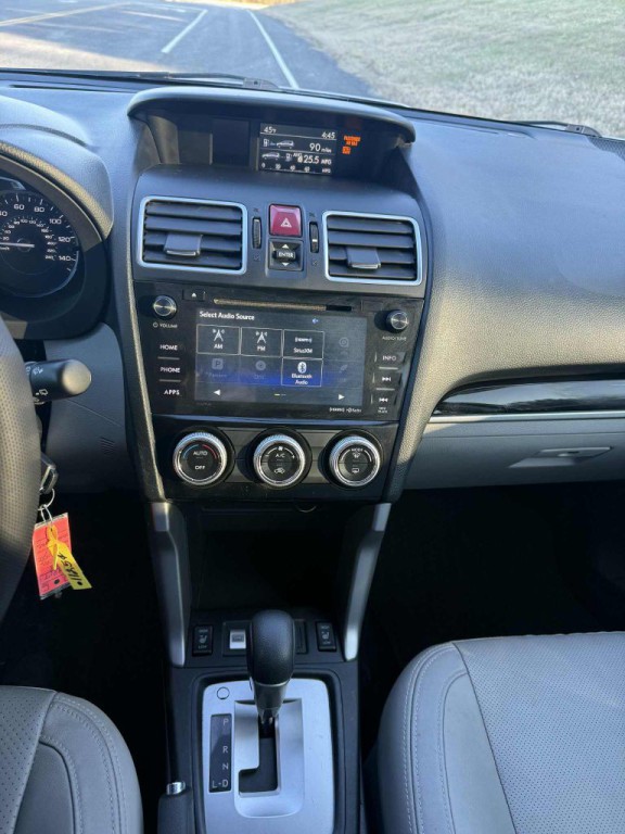 2018 Subaru Forester Image 9