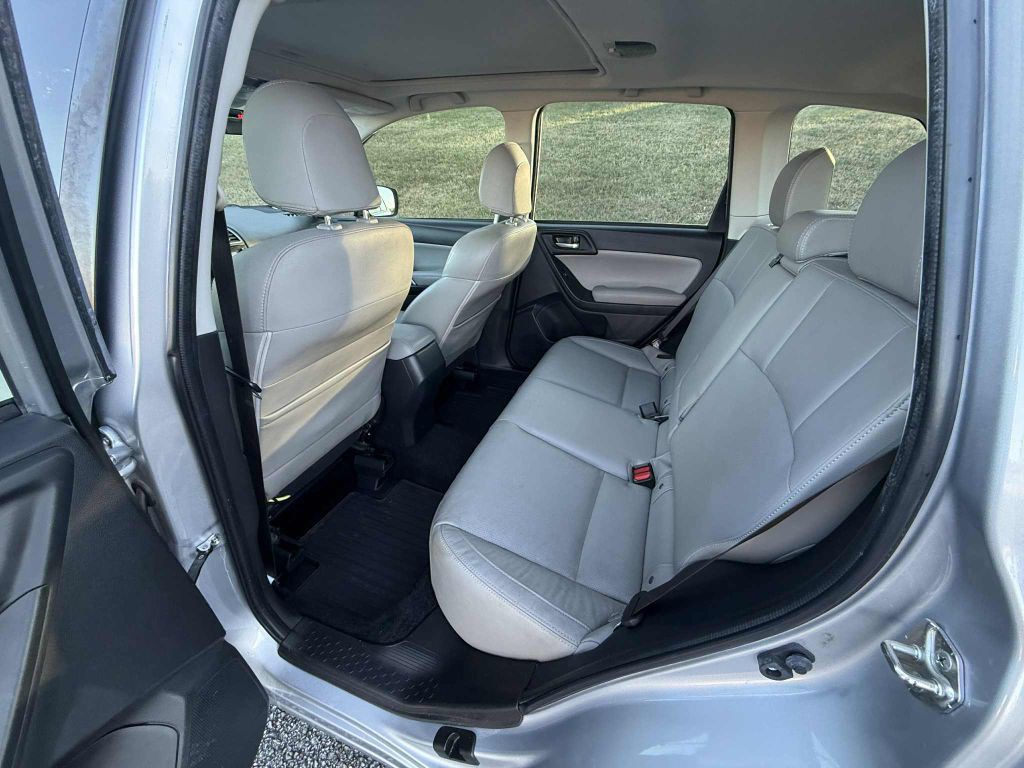 2018 Subaru Forester Image 14