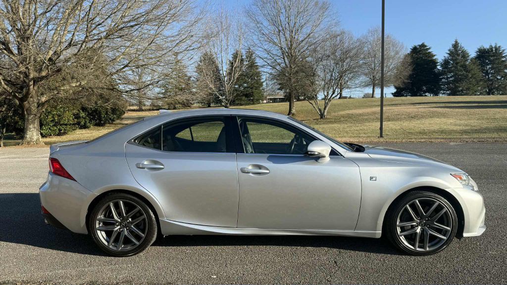 2015 Lexus IS Image 5