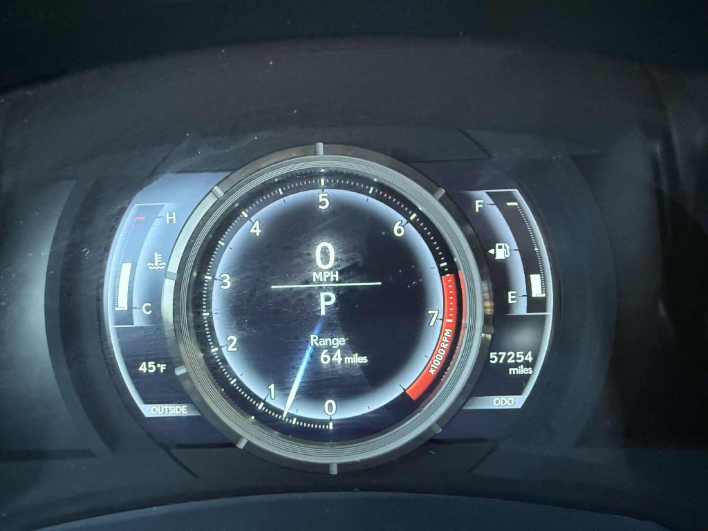 2015 Lexus IS Image 9