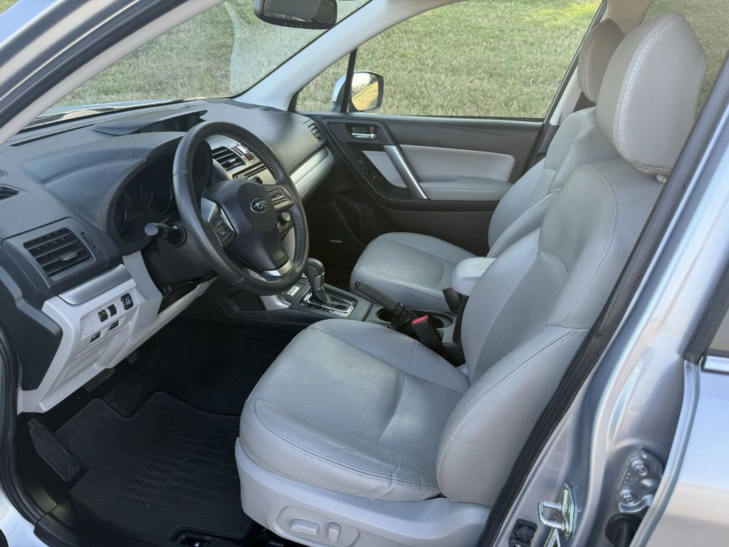 2015 Subaru Forester Image 8