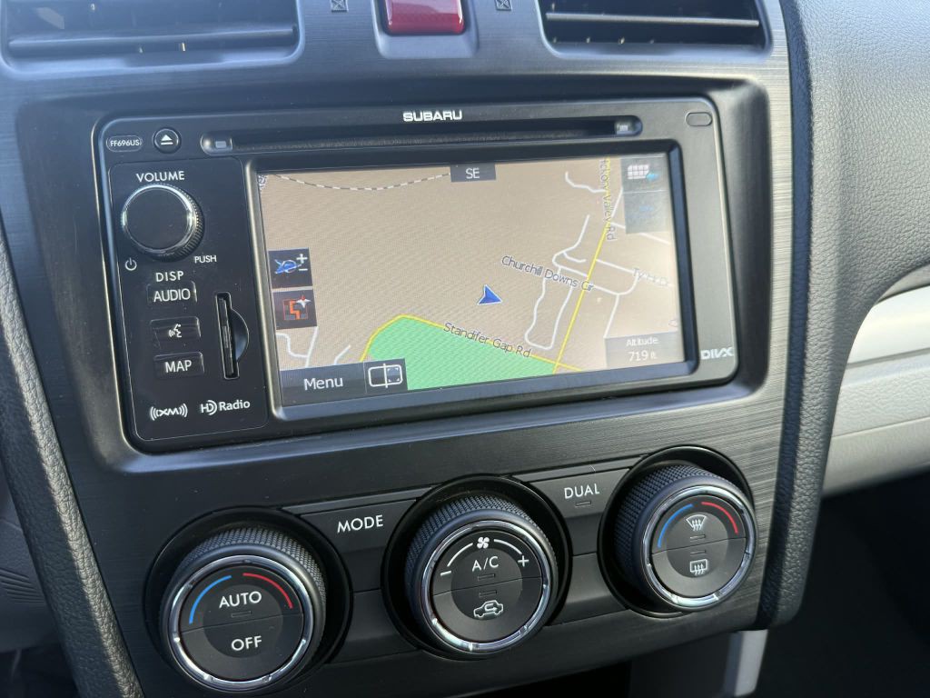 2015 Subaru Forester Image 12