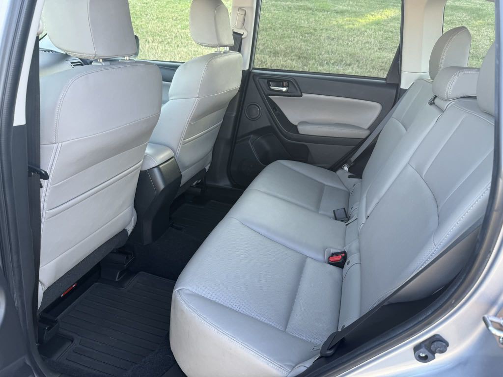 2015 Subaru Forester Image 15