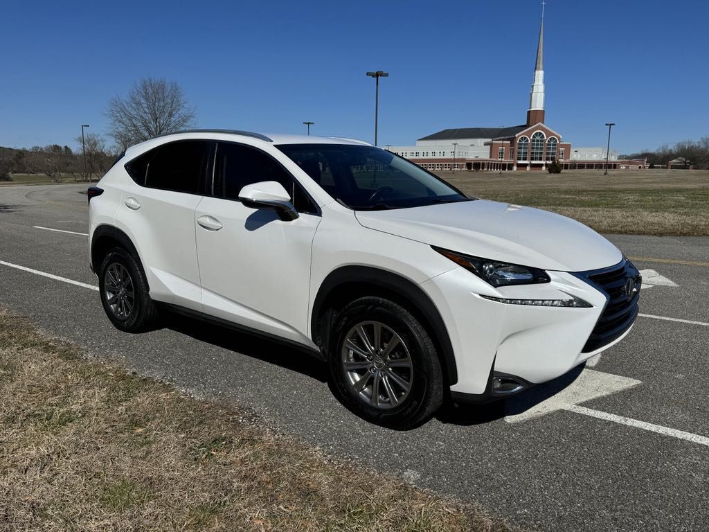 2015 Lexus NX Image 4