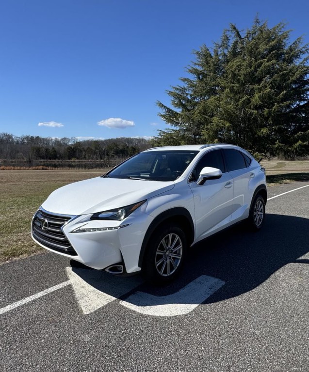 2015 Lexus NX Image 1