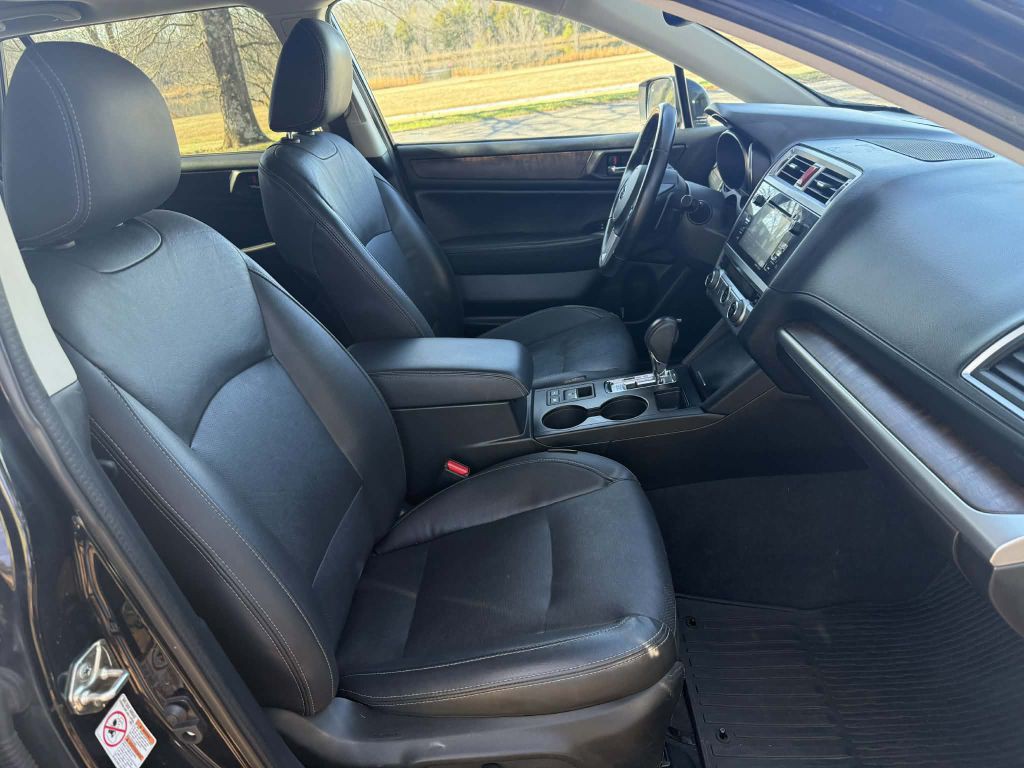 2016 Subaru Outback Image 12