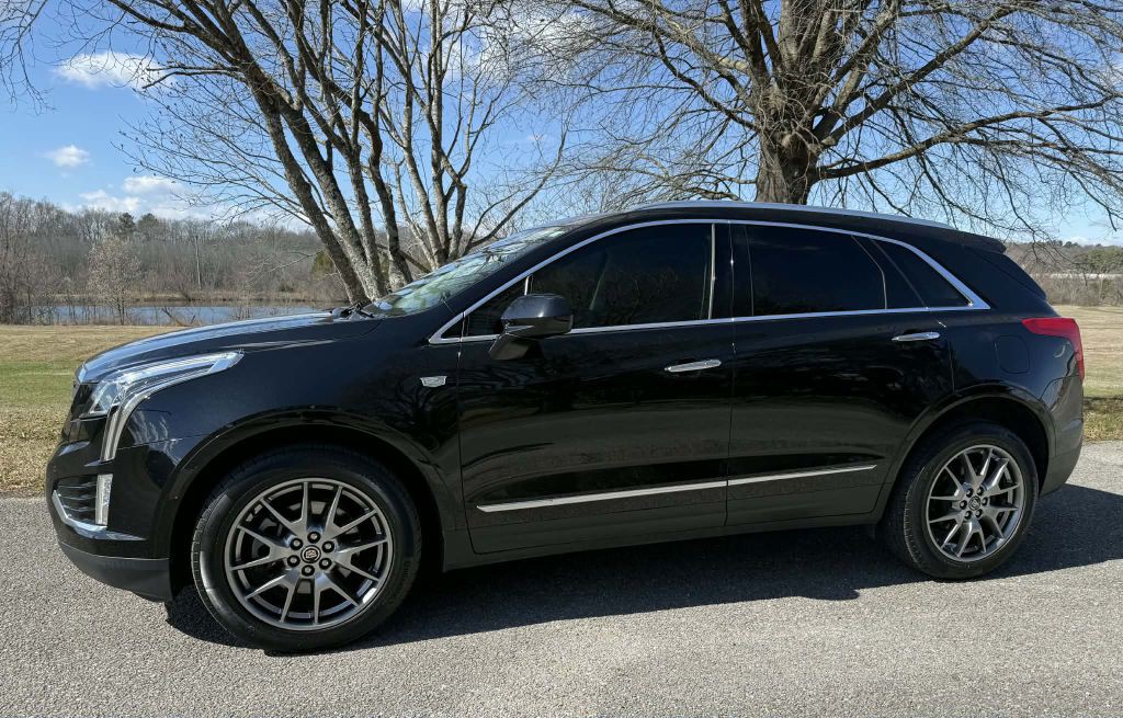 2017 Cadillac XT5 Image 2
