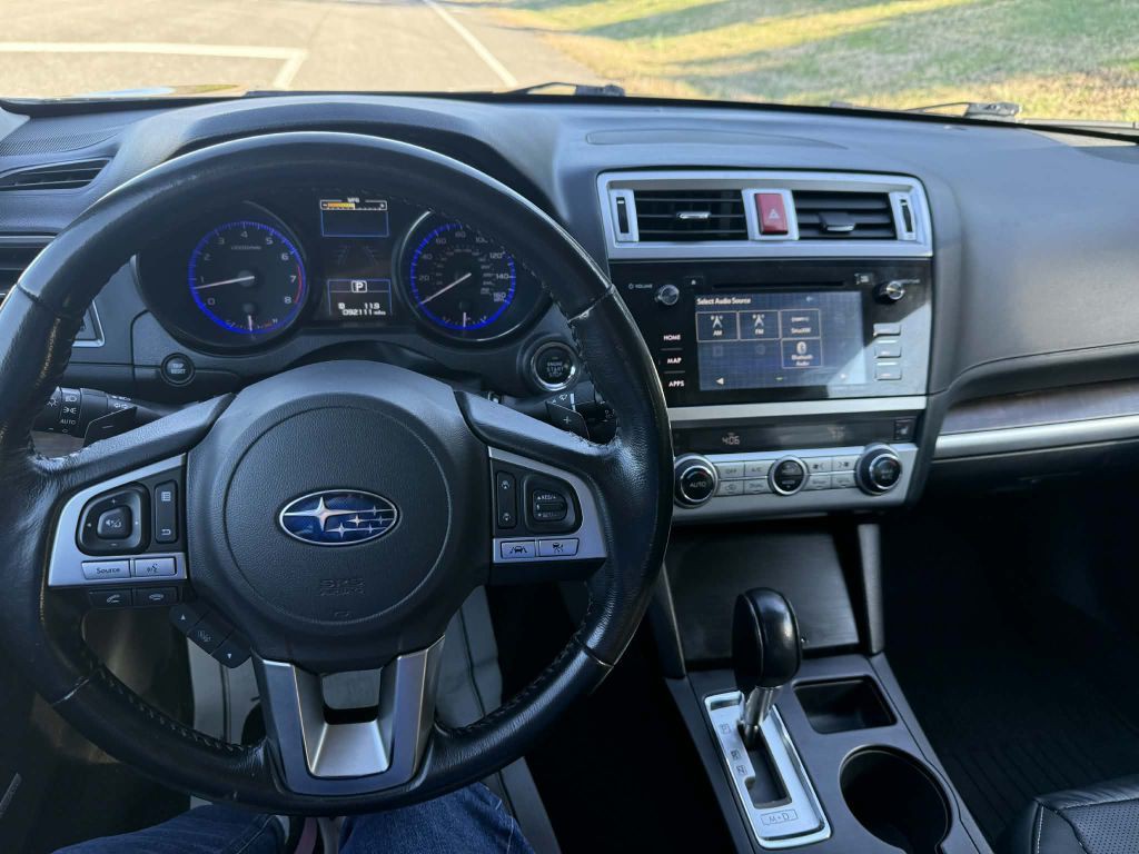 2016 Subaru Outback Image 8