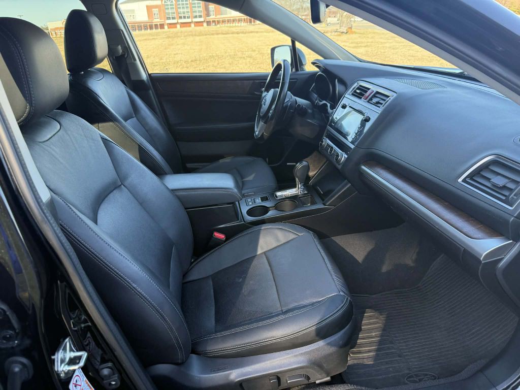 2016 Subaru Outback Image 12